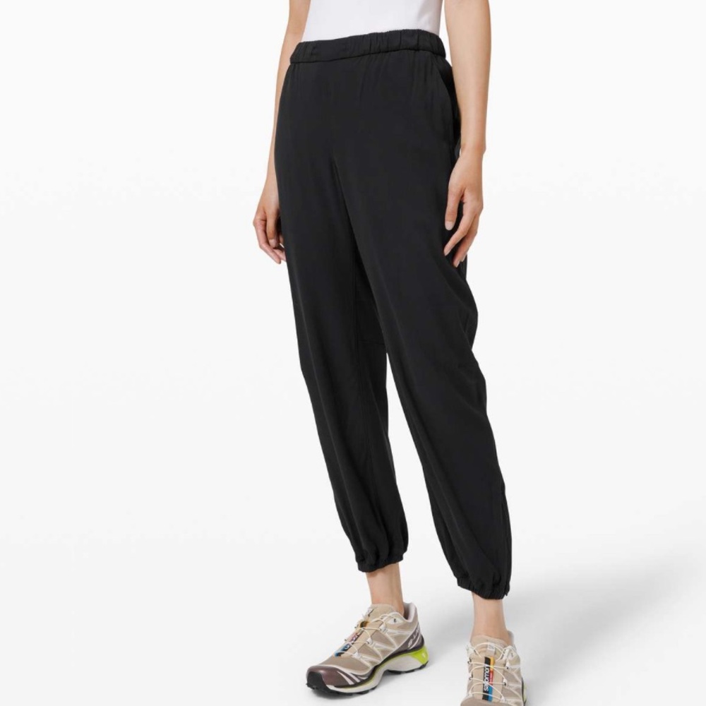 Lululemon Essential Affinity Mid Rise Jogger 27” Black Size 8
